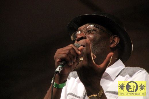 The Melodians (Jam) with The Magic Touch 20. This Is Ska Festival - Wasserburg, Rosslau 25. Juni 2016 (26).JPG